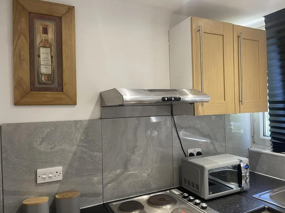 Comfy And Lovely 1-Bed Apartment In Лондон 0*,  Великобритания